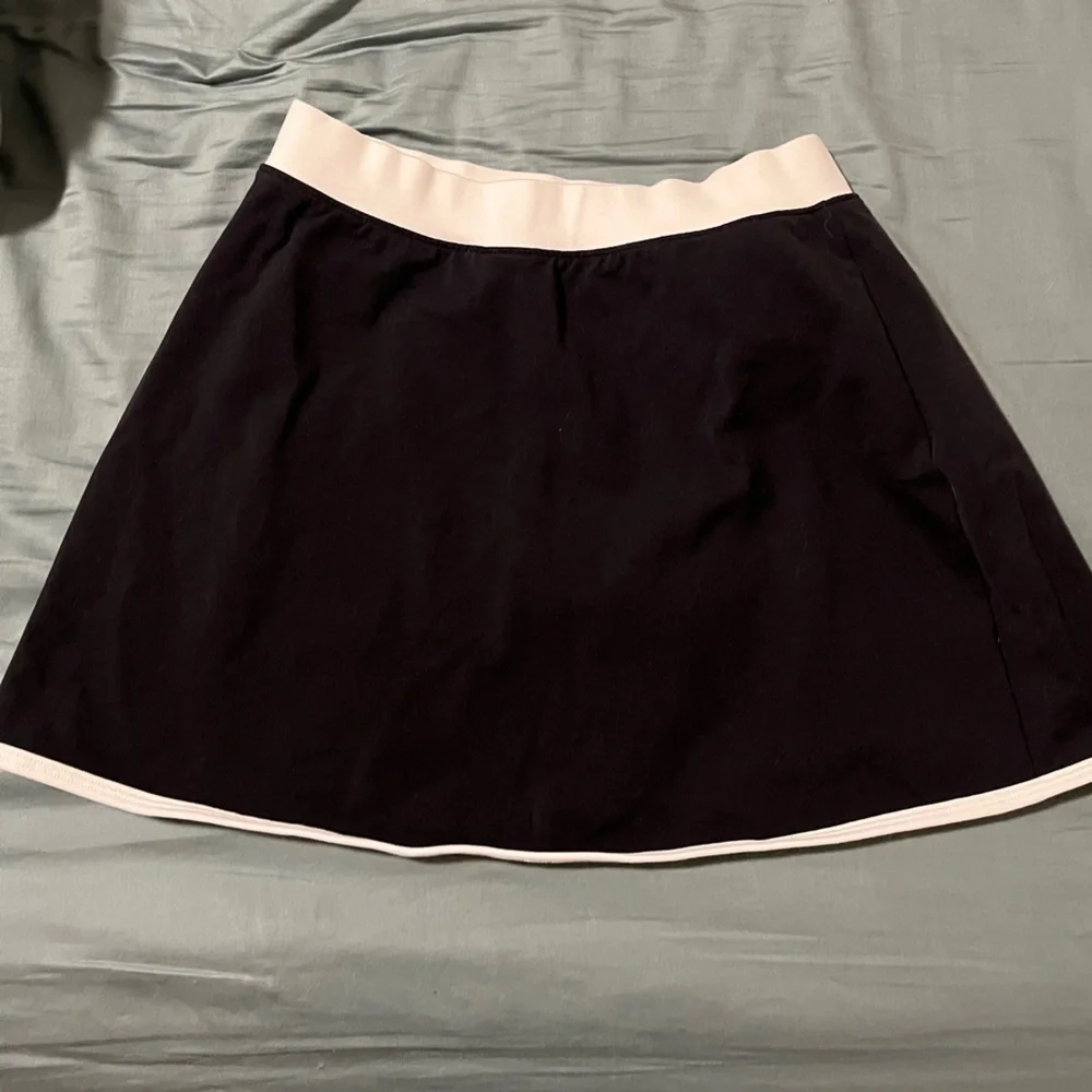 Alo airbrushed streamlined skirt